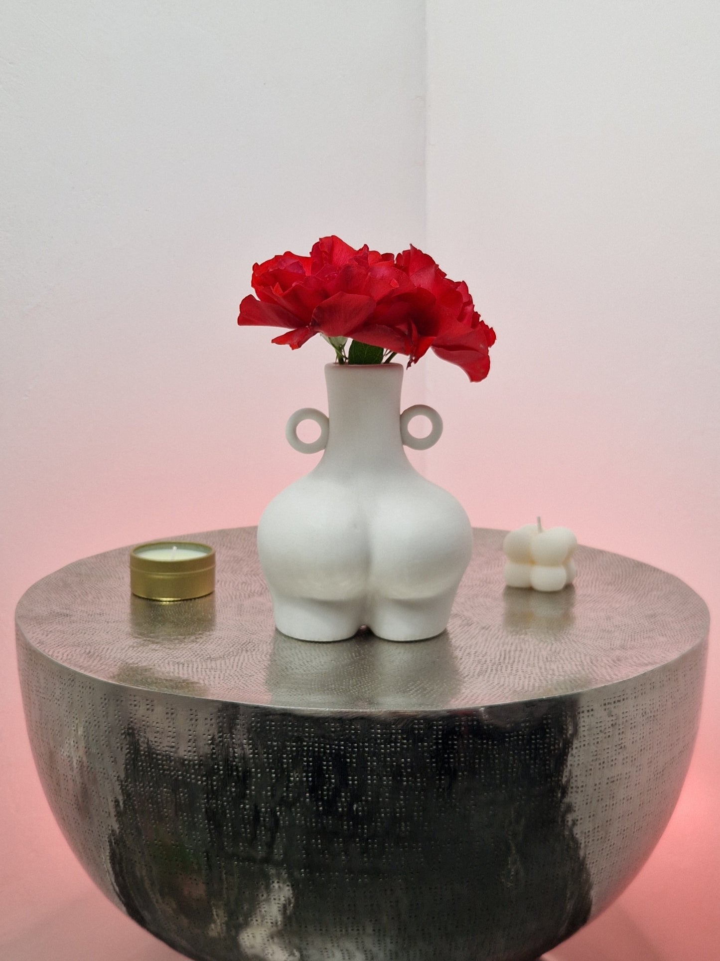 Vase Décoratif "Silhouette Féminine avec fleur"