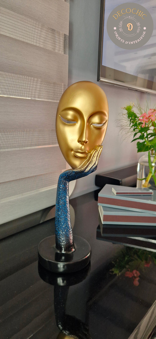 Sculpture "Visage et Main"