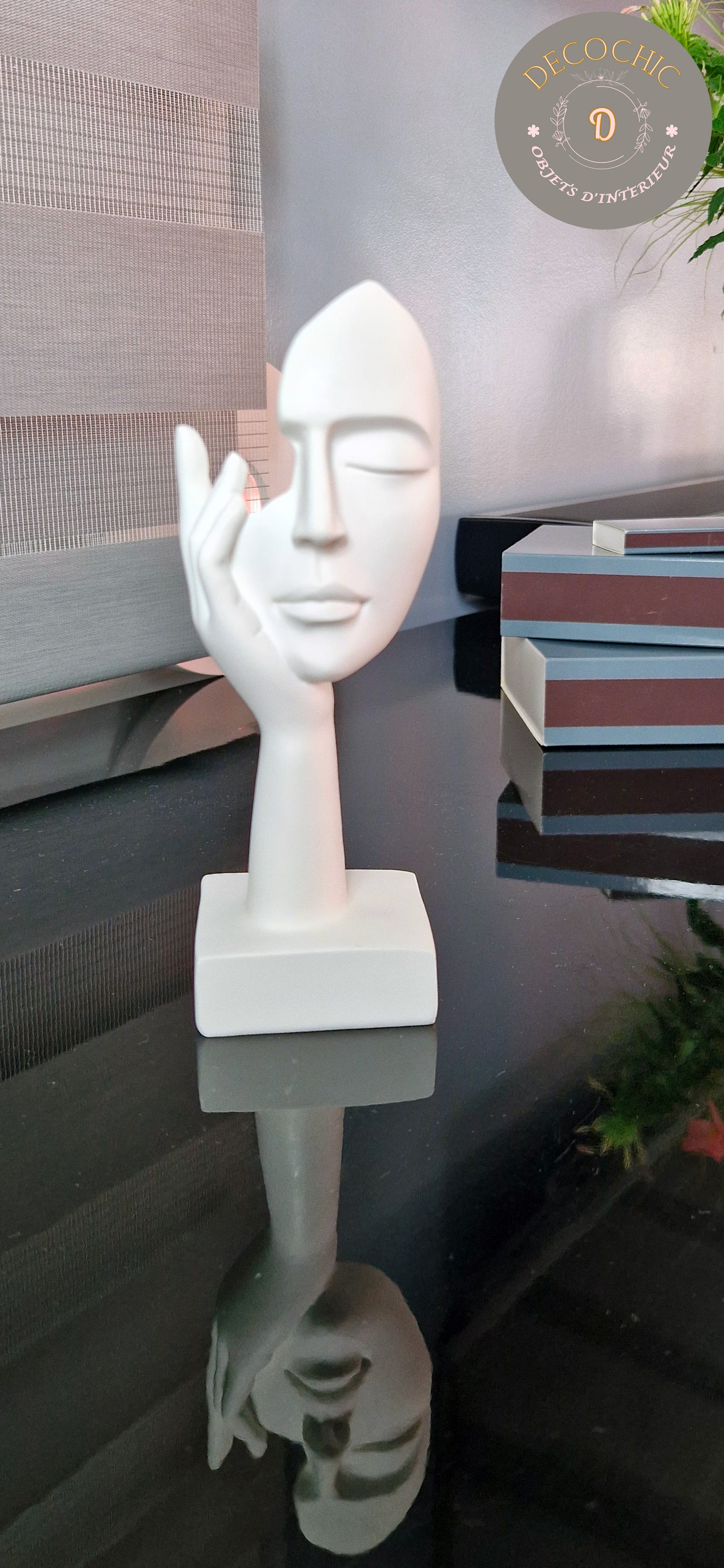 Sculpture "Visage et Main" Blanche