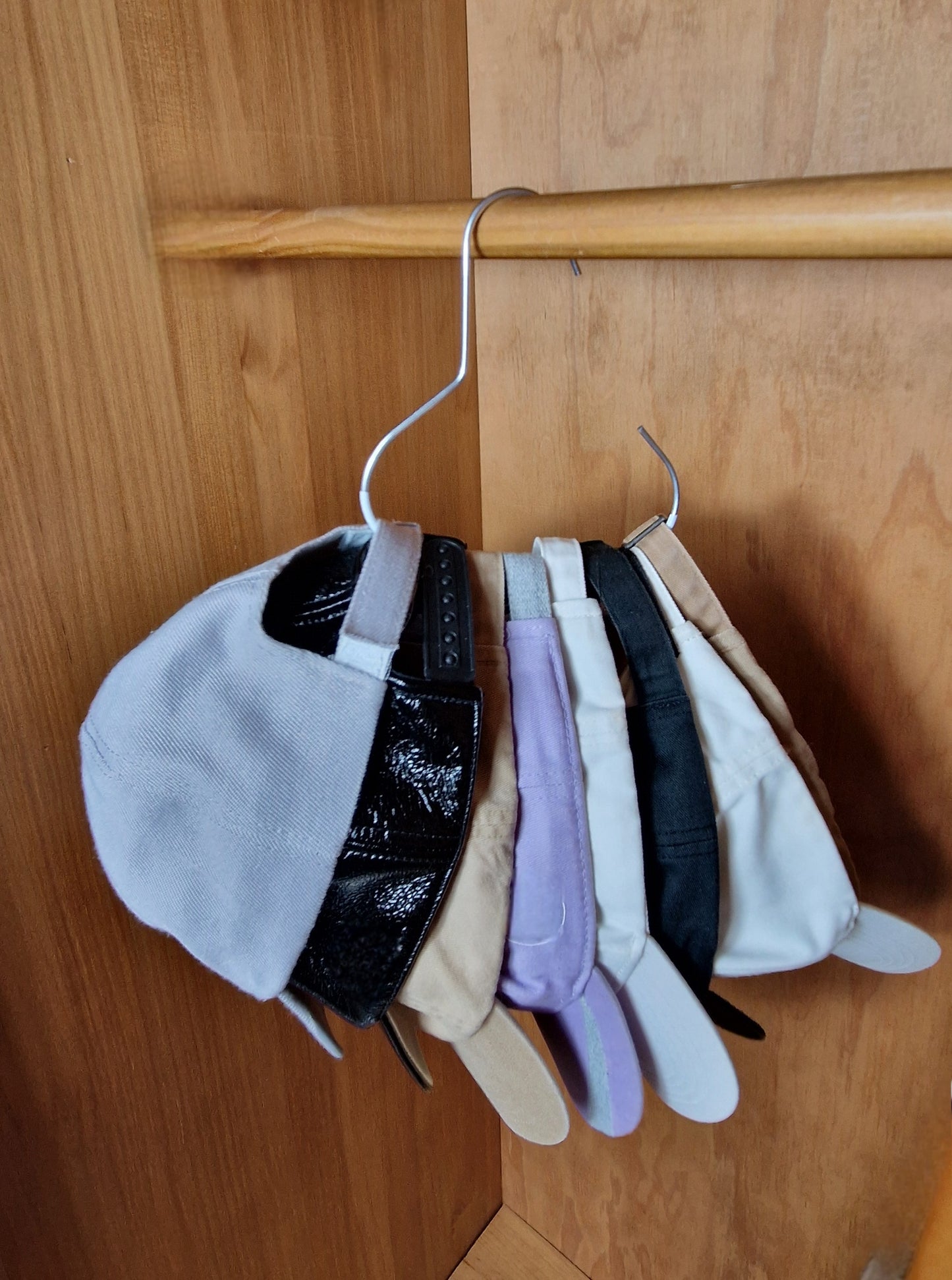 Cintres Pour Accessoires en Acier – Élégants et Pratiques