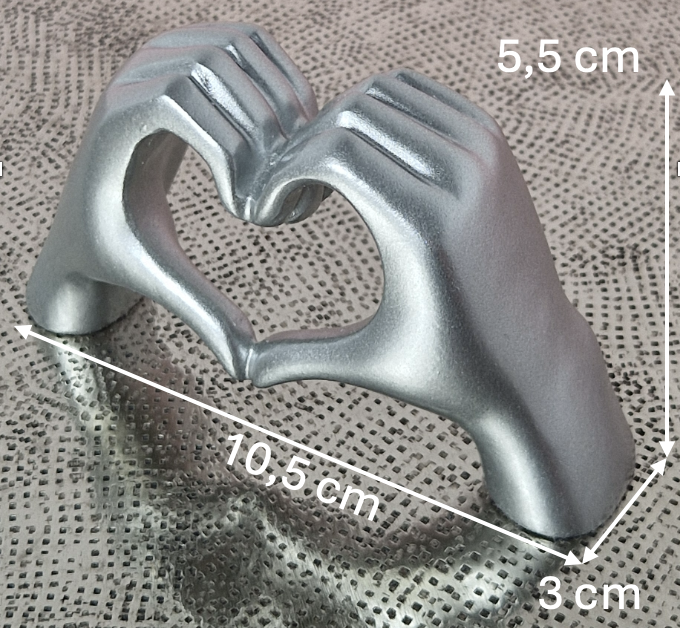 Sculpture "Mains en Cœur"