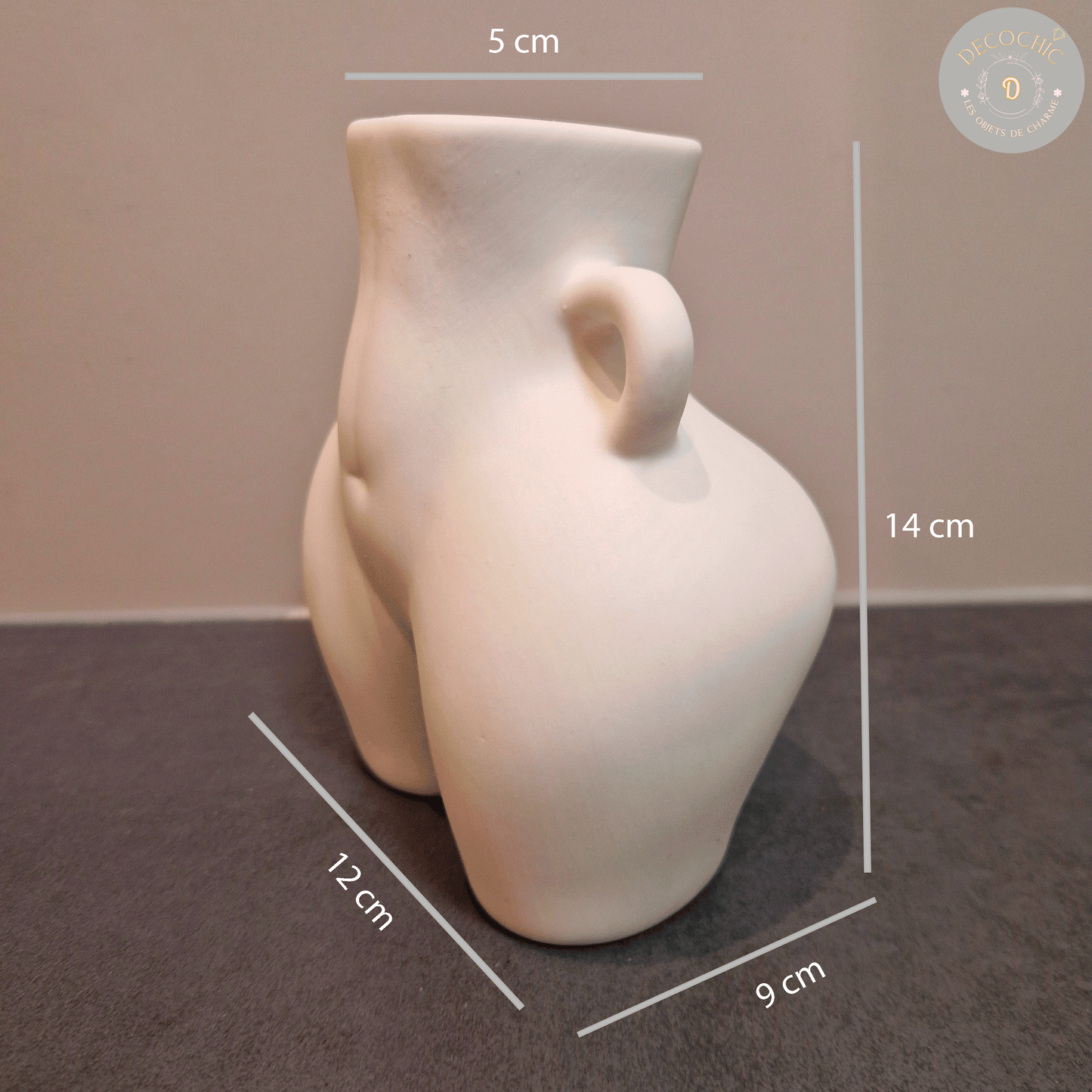 Vase Décoratif "Silhouette Féminine"